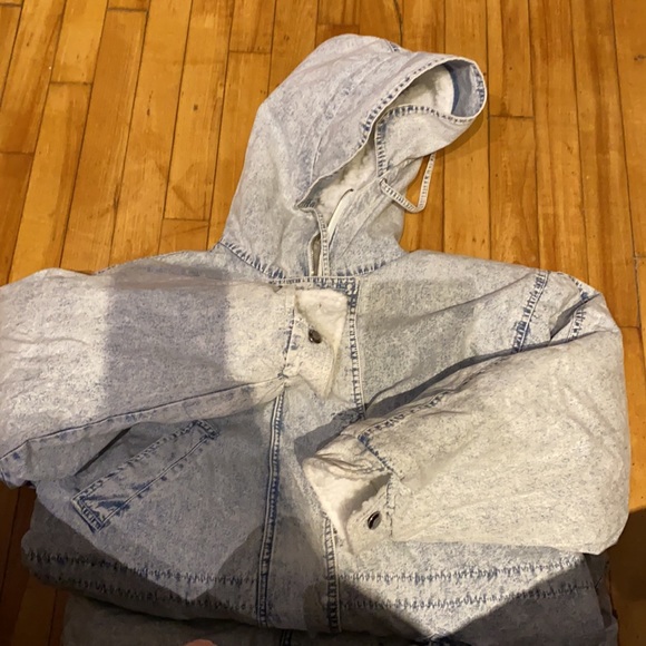 Jackets & Blazers - Vintage 80s sherpa lined denim chambray spring jacket